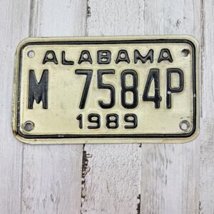 Vintage 1989 Alabama Motorcycle license plate Wall Decor Man Cave Pub Garage